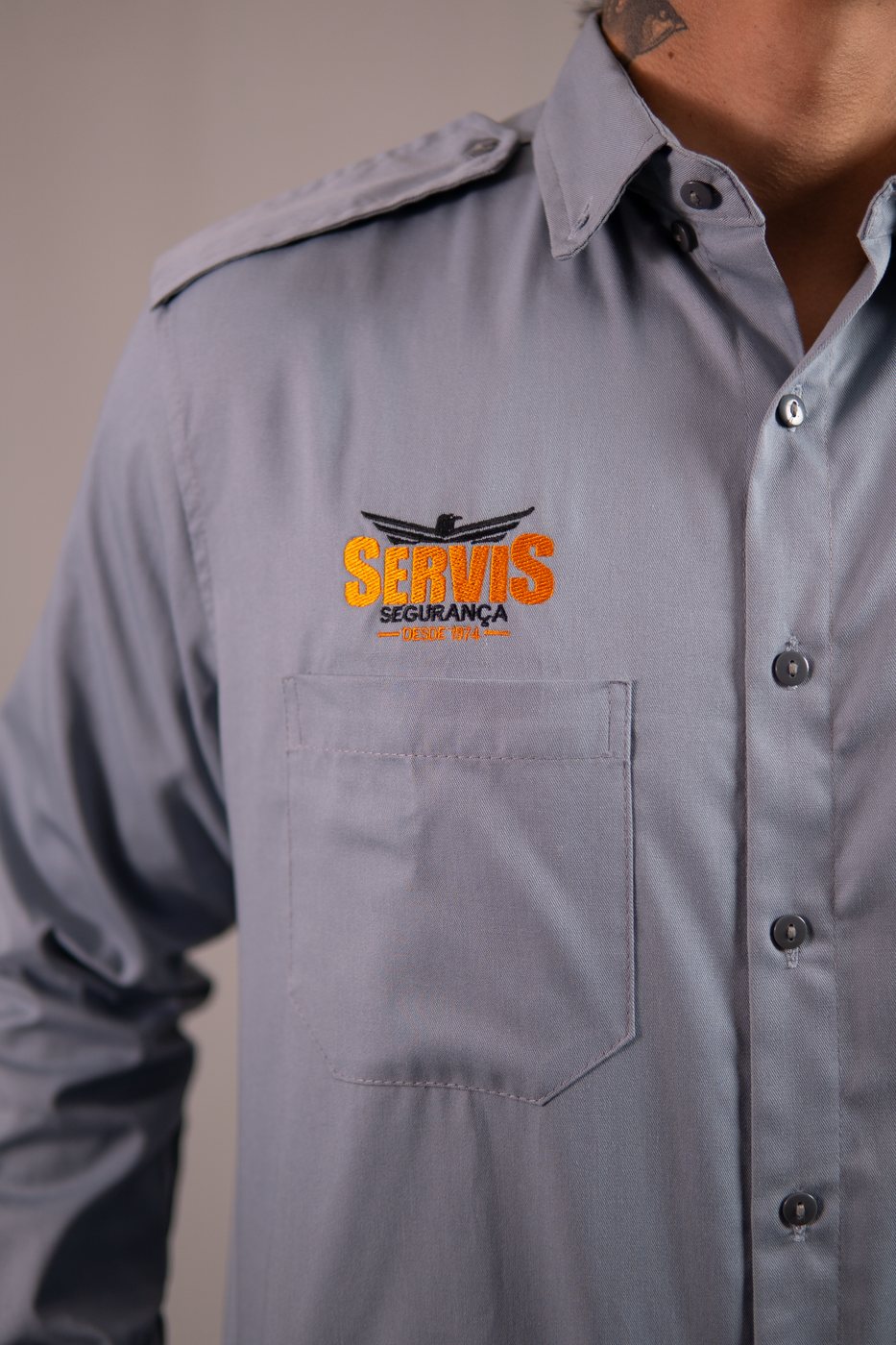 Servis Tecnologia em Segurança: camisa social