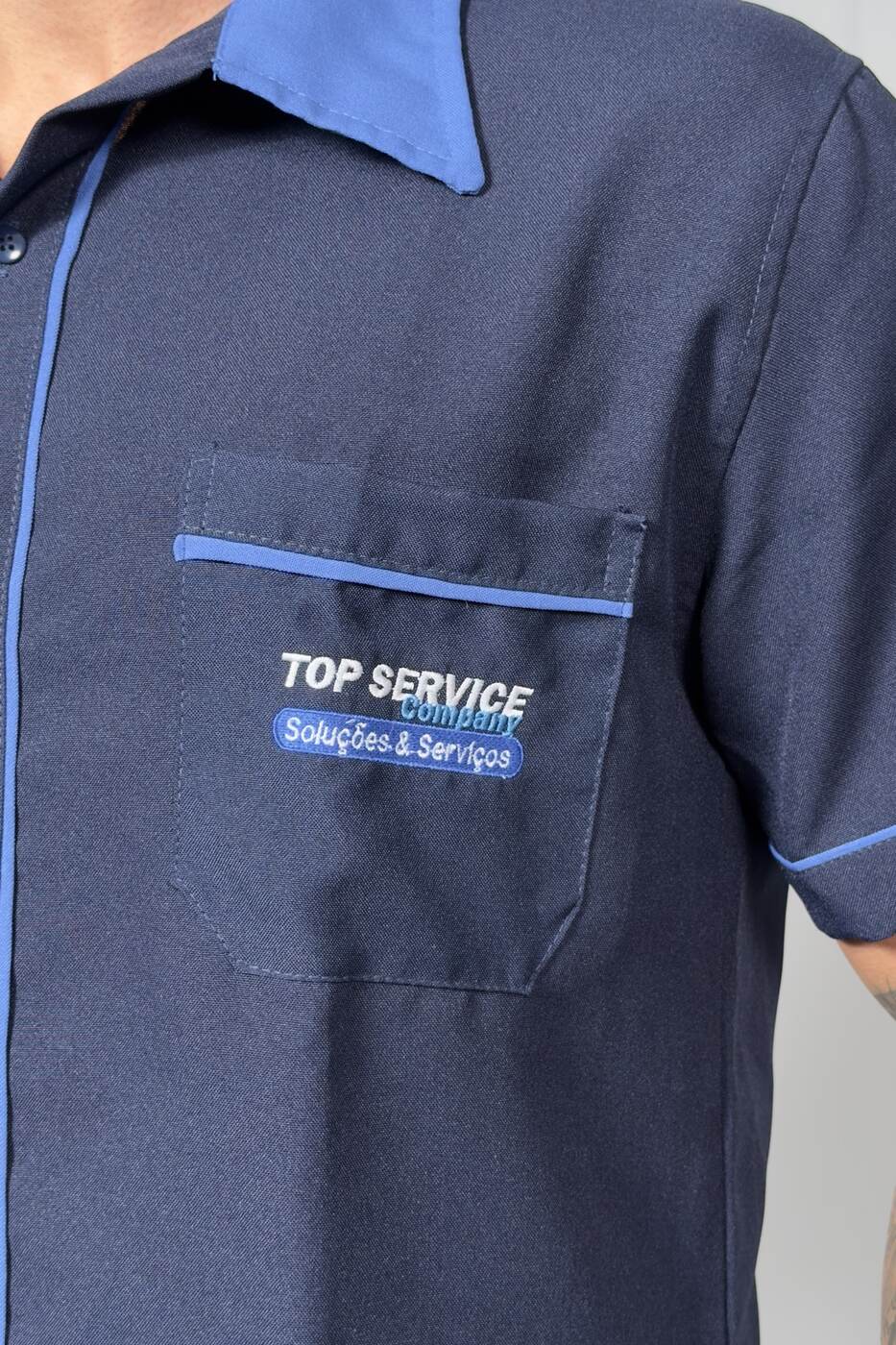 Top Service: camisa social azul-marinho